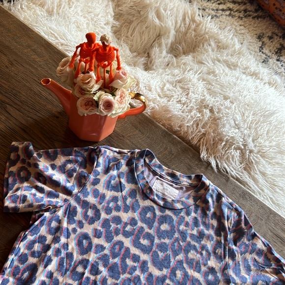 SOL ANGELES Anthropologie Blue and Purple Leopard Print Tee - small - Picture 12 of 15